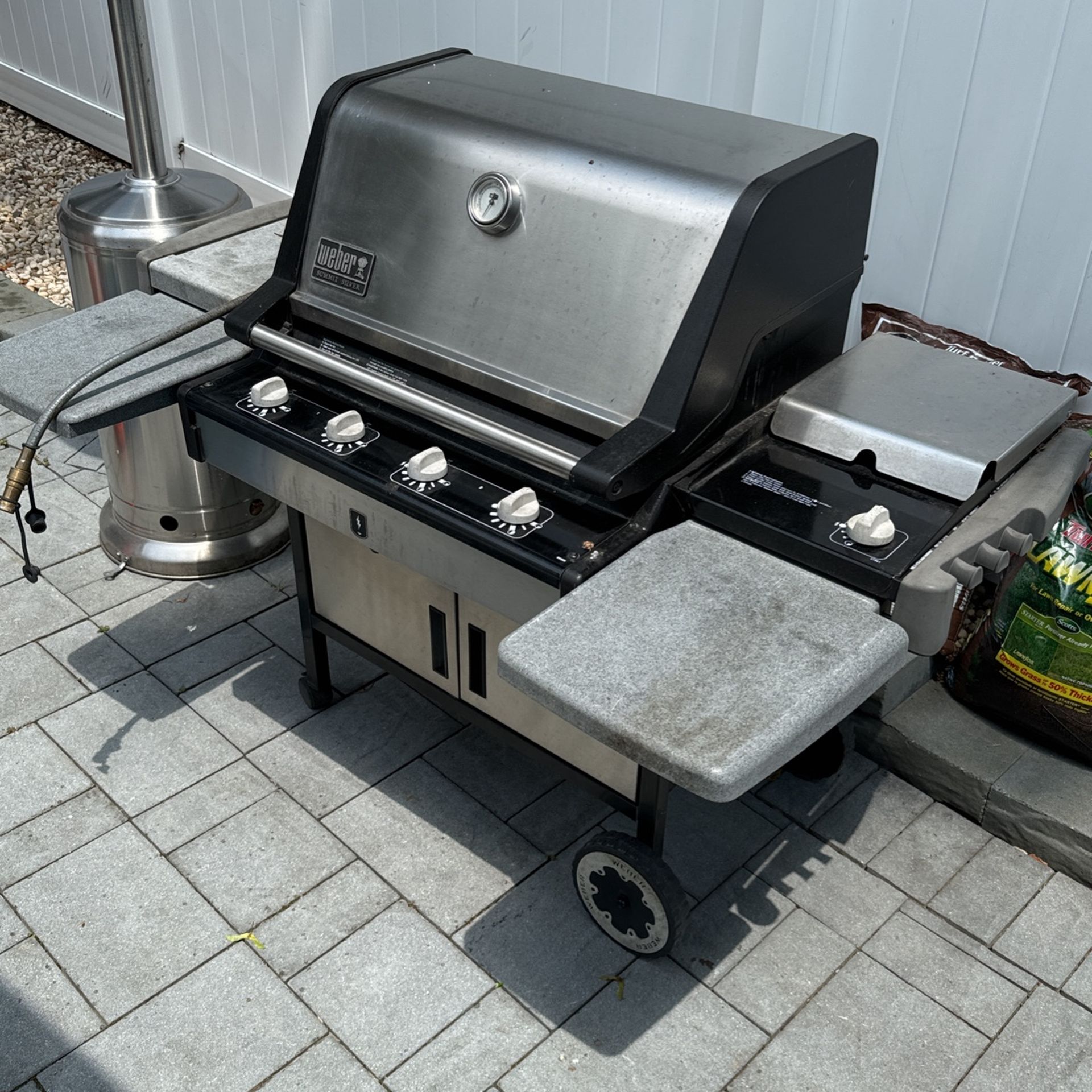 O/B/O — Weber Summit Silver - 4 Burner With Side Burner (Natural Gas NOT Propane)