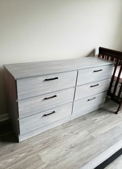 NEW 6 DRAWER DOUBLE DRESSER AND NIGHT STAND 😊 AVAILABLE IN BLACK, WHITE OR GREY COLOR