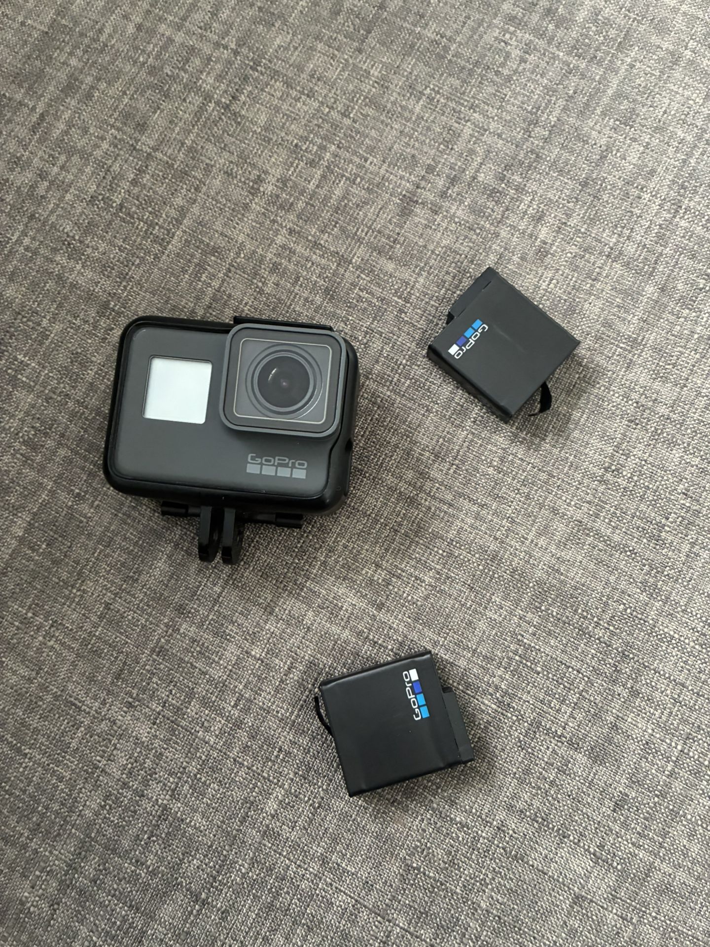 GoPro 5 With 2 batteries