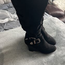 Beautiful Women Boots 