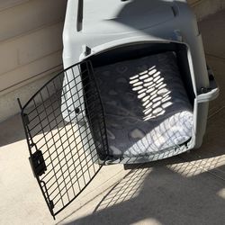 Petmate  crate