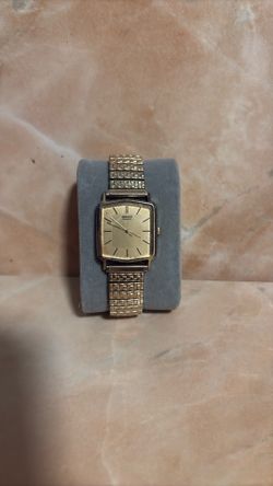 Seiko Quartz Watch Men 26mm Champagne Dial Gold Tone Rectangle Vintage