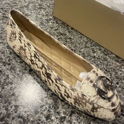 Women’s Micheal Kors Size 10