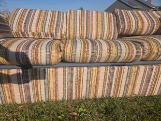 Free hide a bed couch Apple Canyon Lake