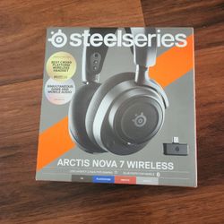 Steel series Arctic Nova 7 wireless gaming headset