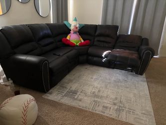 🖤 FREE BLACK RECLINING SECTIONAL