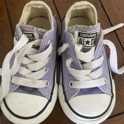 Lil Girls Purple Converse Size 5 