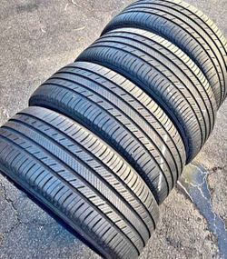 225-60-17 Set 4 Tires Michelin Con Excelente calidad Las 4