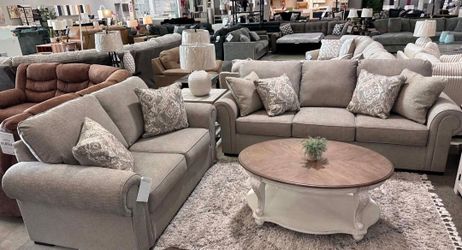 💞OM 💞  Brand New Living Room Sofa And Loveseat