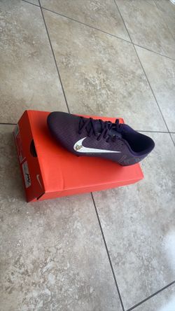 Nike mercurial academy soccer cleats