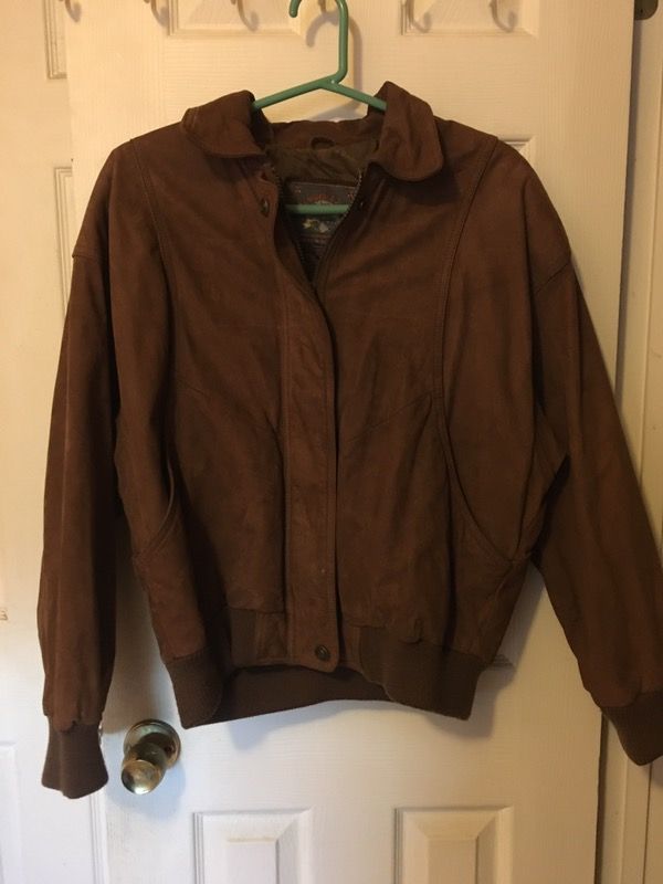 Woman's medium Wilson leather jacket