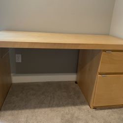 IKEA Malm Desk