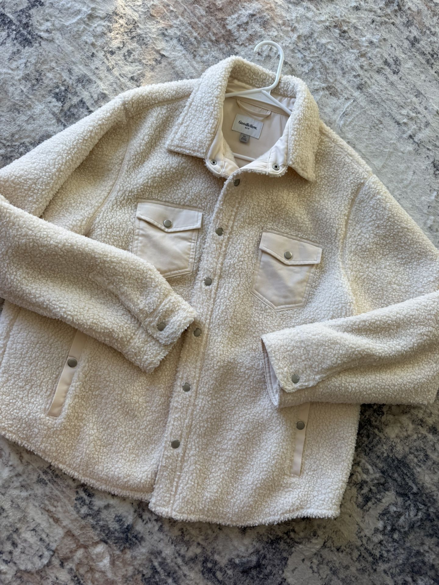 Lightly Used, Godiellow Mens Light Weight Xl Jacket! 