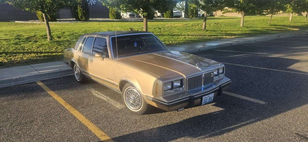 1986 Pontiac Bonneville