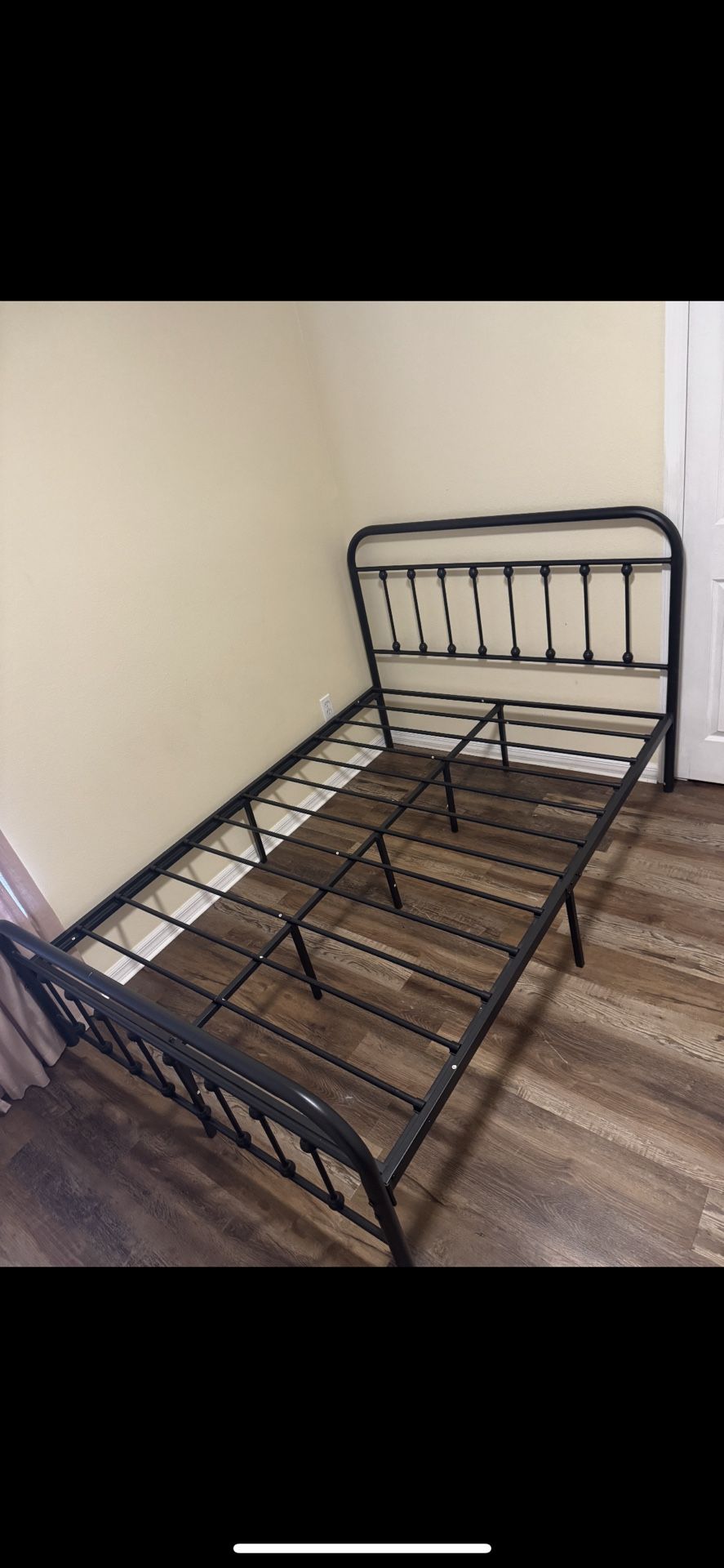 Full Size Bed