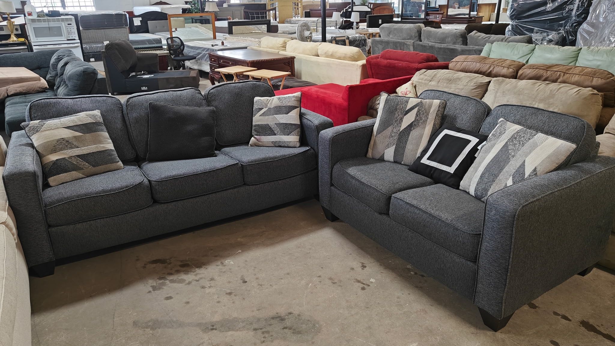 SOFA AND LOVESEAT GREY FREE DELIVERY 🚚