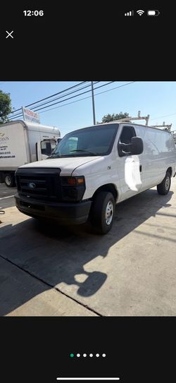 2008 Ford E-350