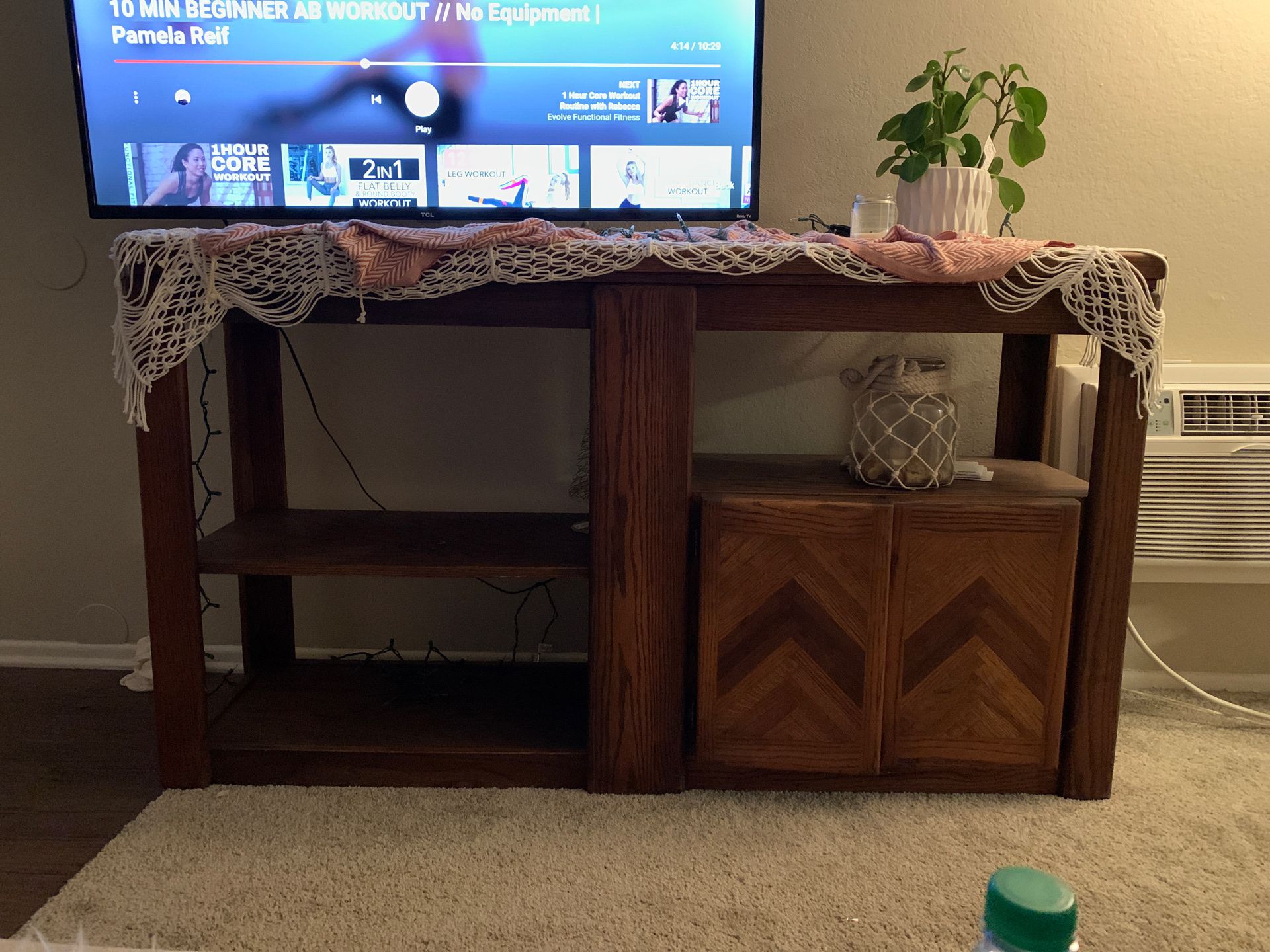 Entertainment tv stand