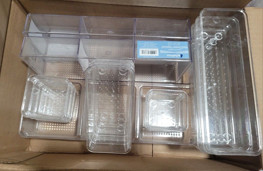 ACRYLIC ORGANIZERS