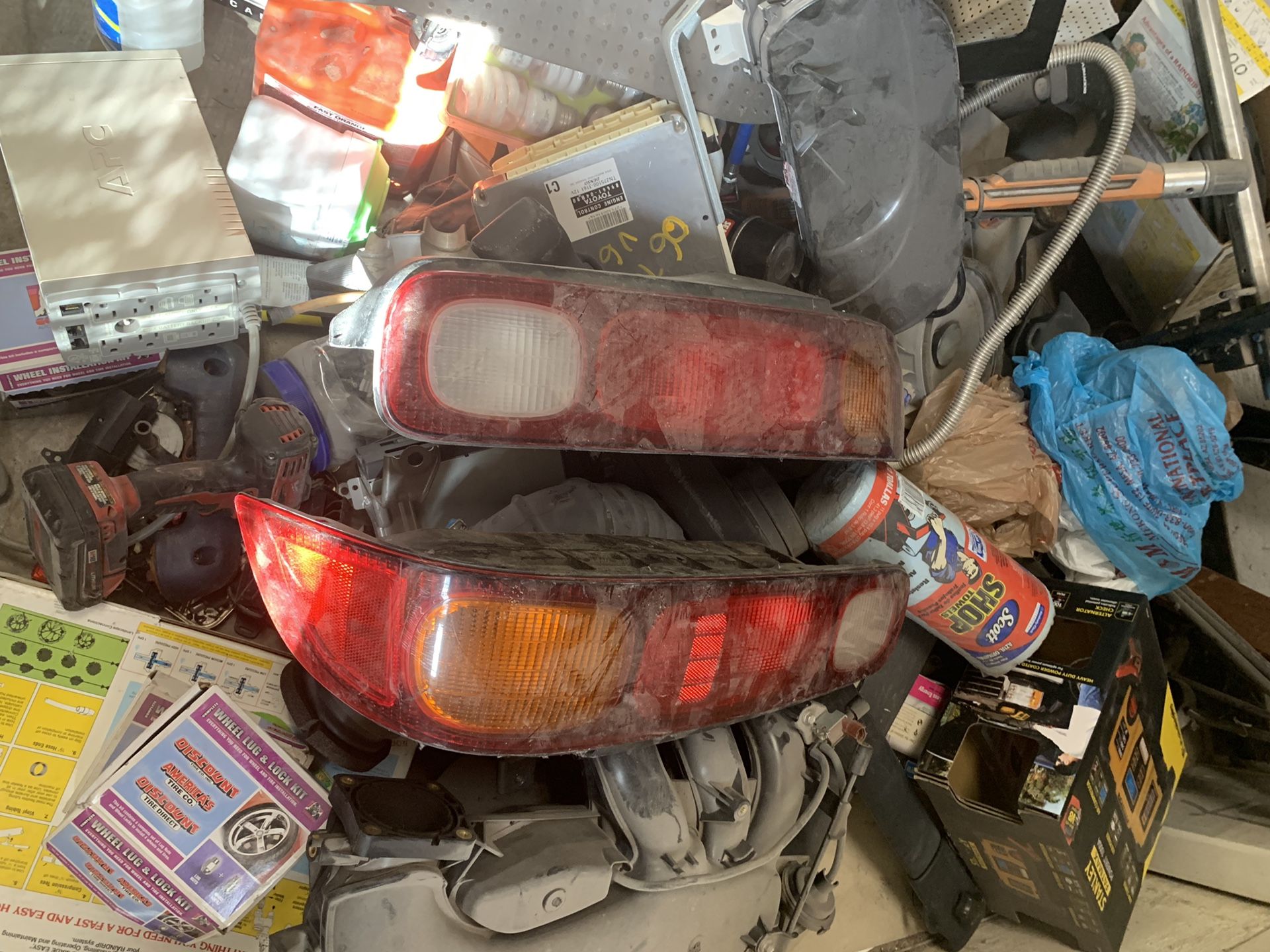 1994-1999 Acura Integra taillights