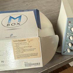 Digidesign Mbox 2 digital recording interface