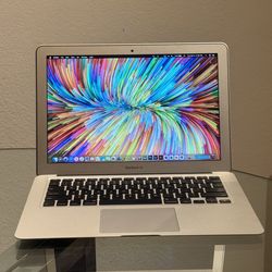 LOADED MacBook Air 13” i7/8GB RAM/512GB SSD +Adobe/Logic/FinalCutPro/Office/Ableton +NEW CHARGER