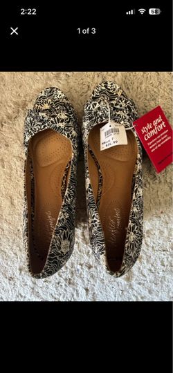 Heel shoes