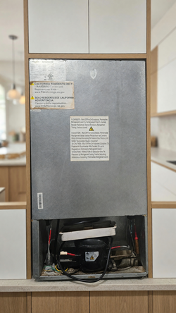 2010 Whirlpool Whr31ts4e Double Door Refrigerator - Fair Condition - New City, NY