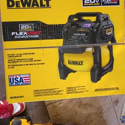 DeWalt Flexvolt 2.5 Air Compressor.Tool Only 