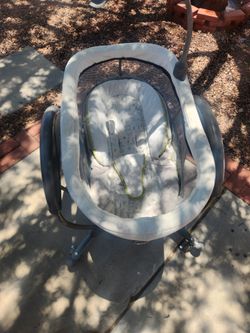 Graco dual glider   baby bassinet