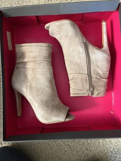 Vince Camuto Peep Toe Booties Size 4.5