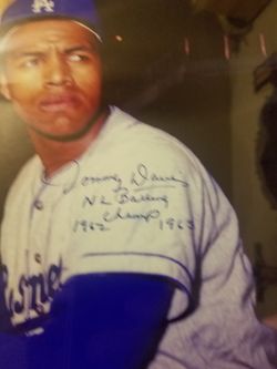 Dodgers Tommy Davis signed photo.