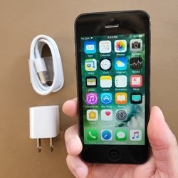 iPhone 5 - GSM UNLOCKED - Like New
