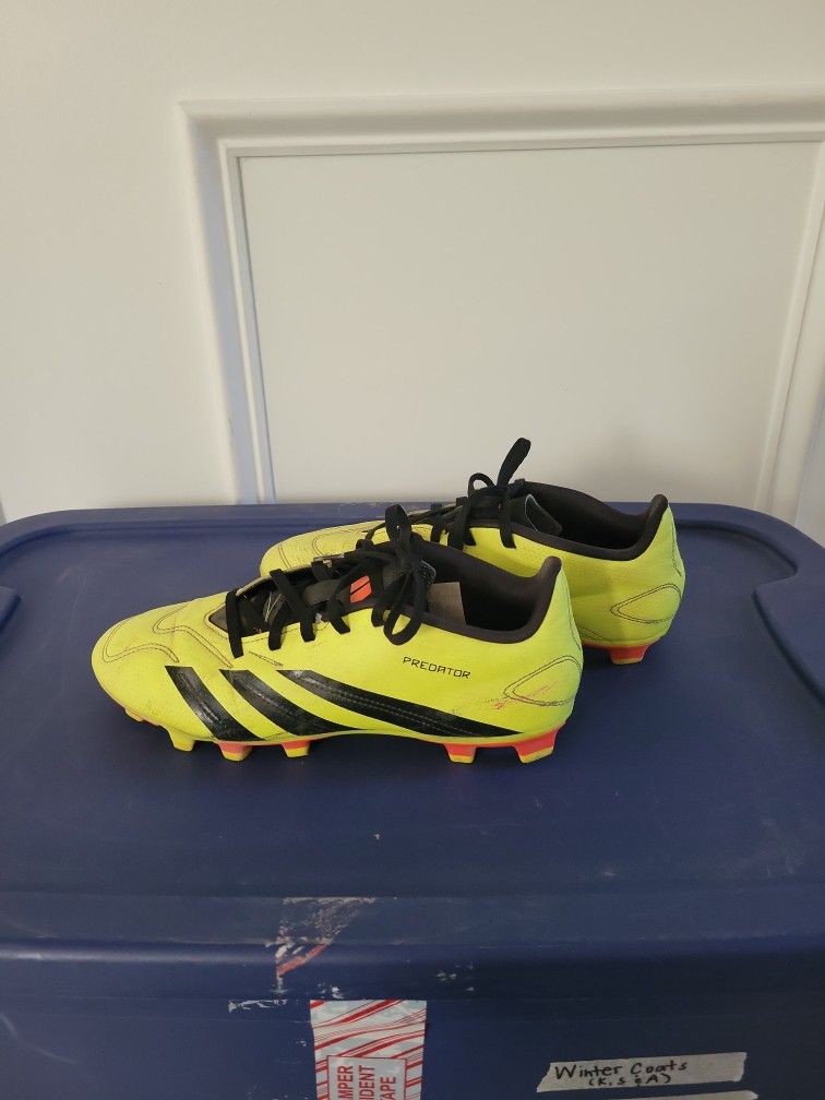 Cleats Mens Size 8