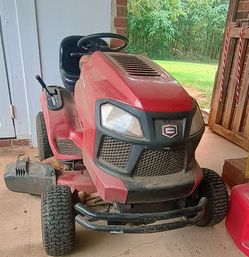 Craftsman Riding Lawnmower