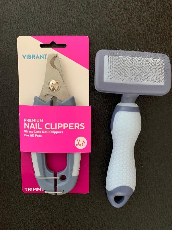 Pet Nail Clippers & Brush