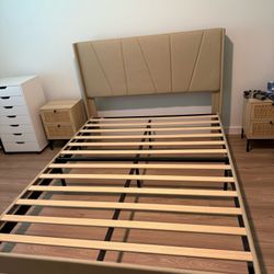 Bed Frame With Headboard And Mattress