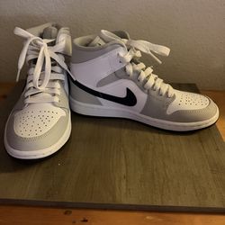 Mid Air 1 Jordans Mid light smoke Youth shoes