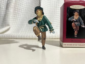 Hallmark Keepsake The Scarecrow Wizard of Oz Ornament