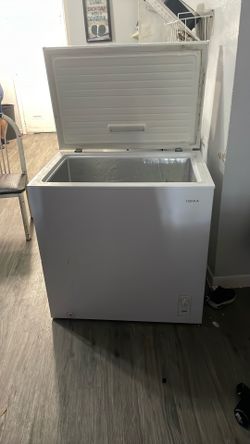 Chest freezer