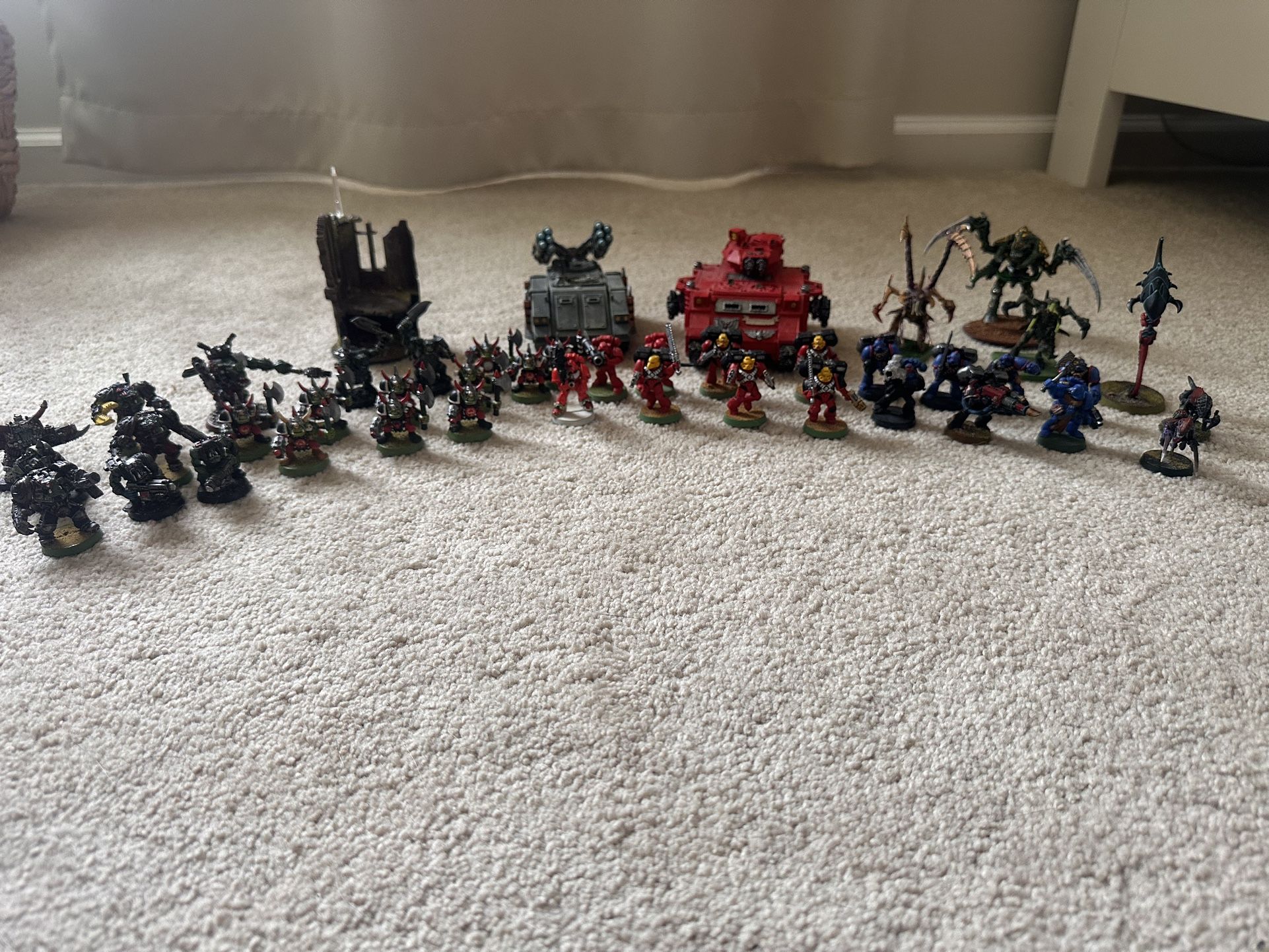Warhammer 40k Mini Figures