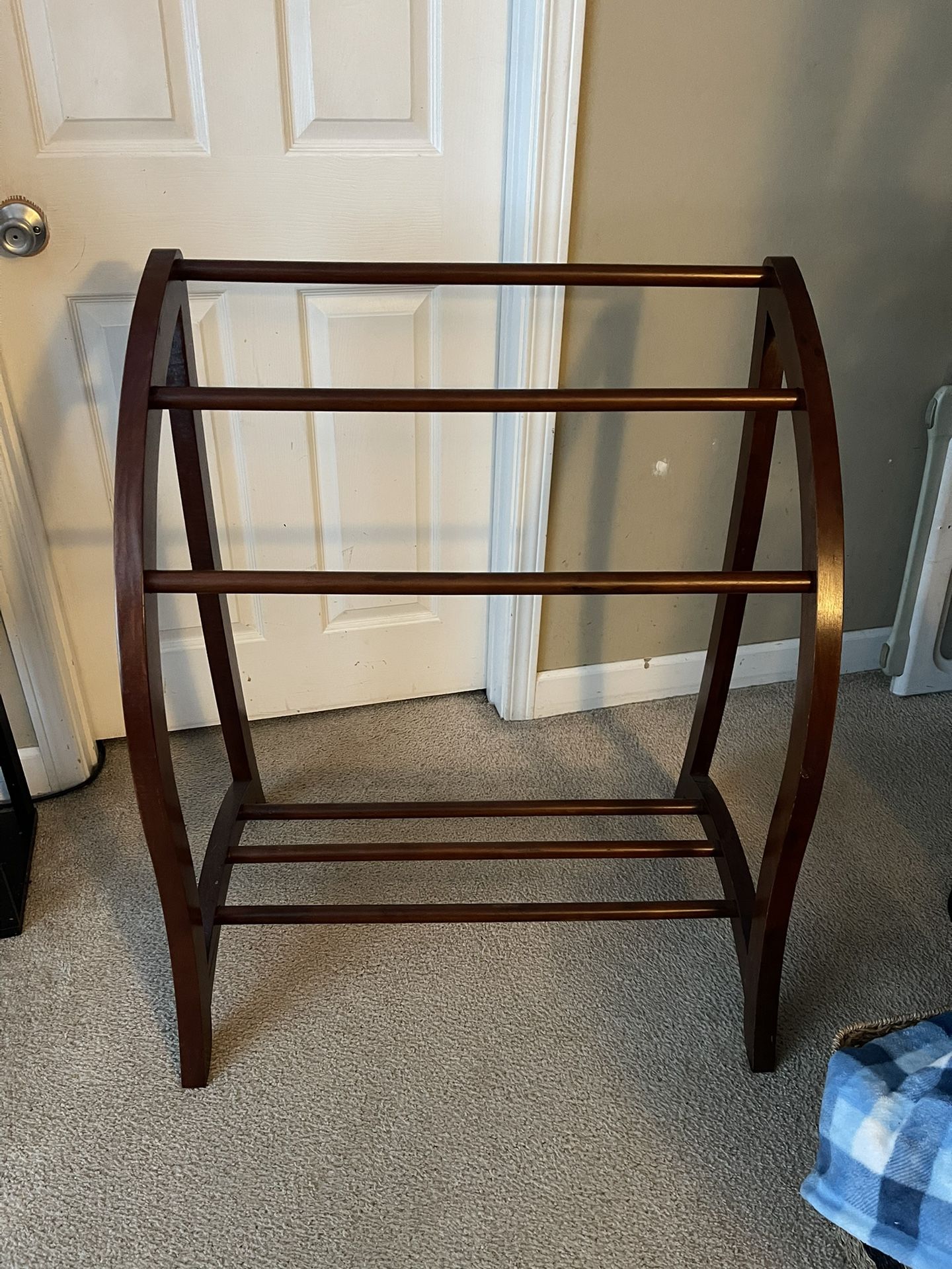 Wooden Blanket Holder