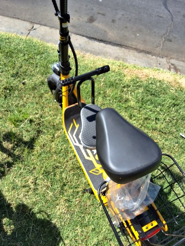 Electric Scooters Brand New Only $399 Or Make $20 Monthly Payments 