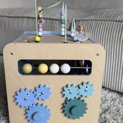 Activity Cube Moover