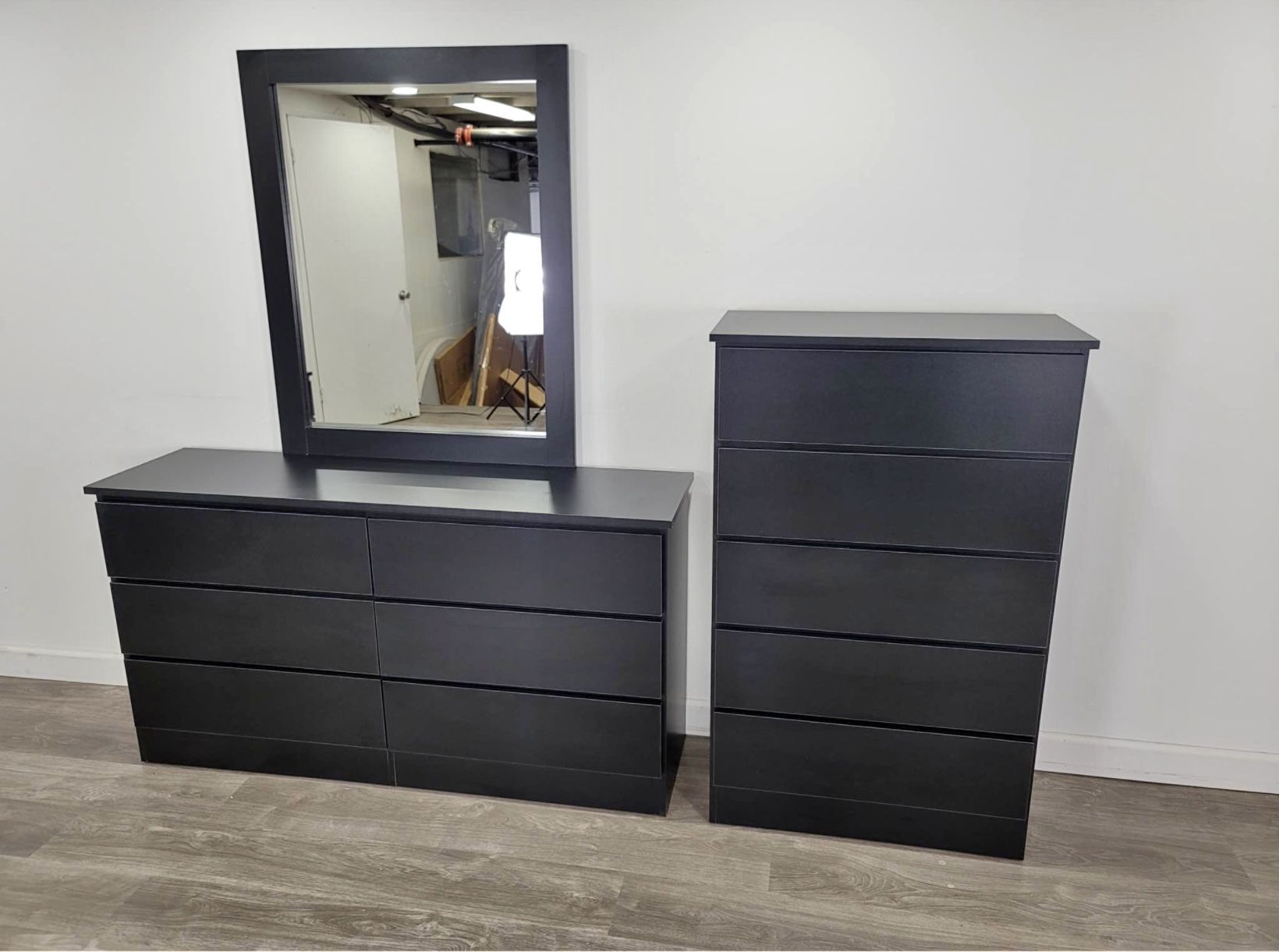 Dresser Whit Mirror And Chest - Cómoda Con Espejo Y Gavetero