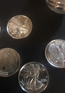 New new 1/10 oz silver walking liberty ($ 6:00 each)