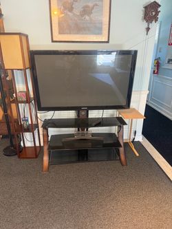 Samsung Flat Screen TV with Glass TV Stand