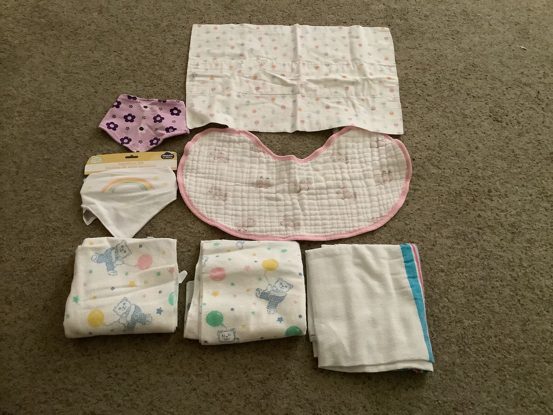 Lot Of 7 Baby Items Blankets , Bibs , Pads