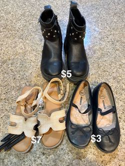 Girl shoes