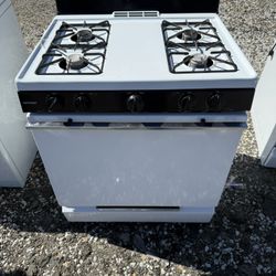 Gas Stove In Good Working Condition 